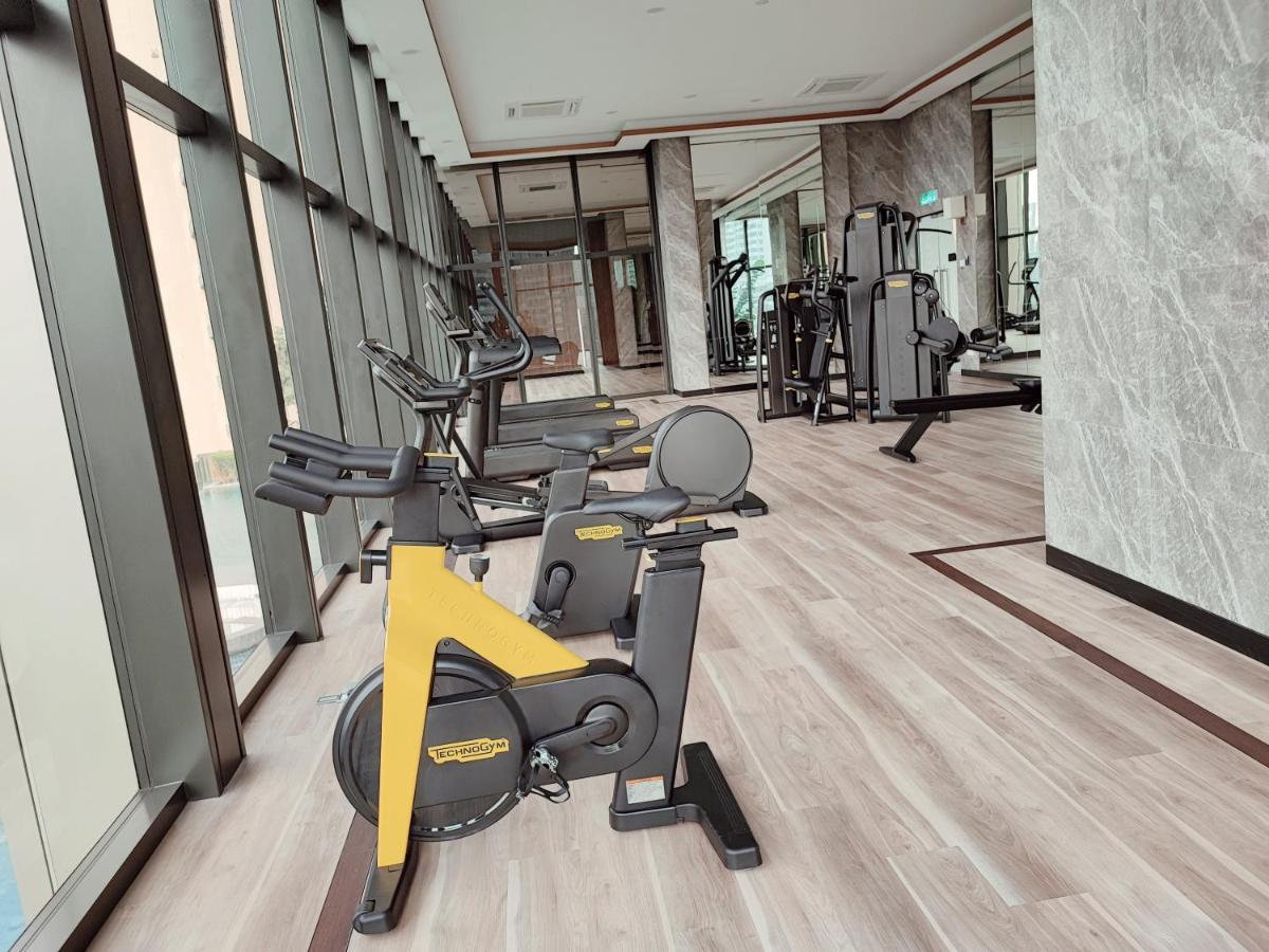 Pavillion Embassy Service Apartment By Autumn Suites Premium Stay Kuala Lumpur Exterior foto