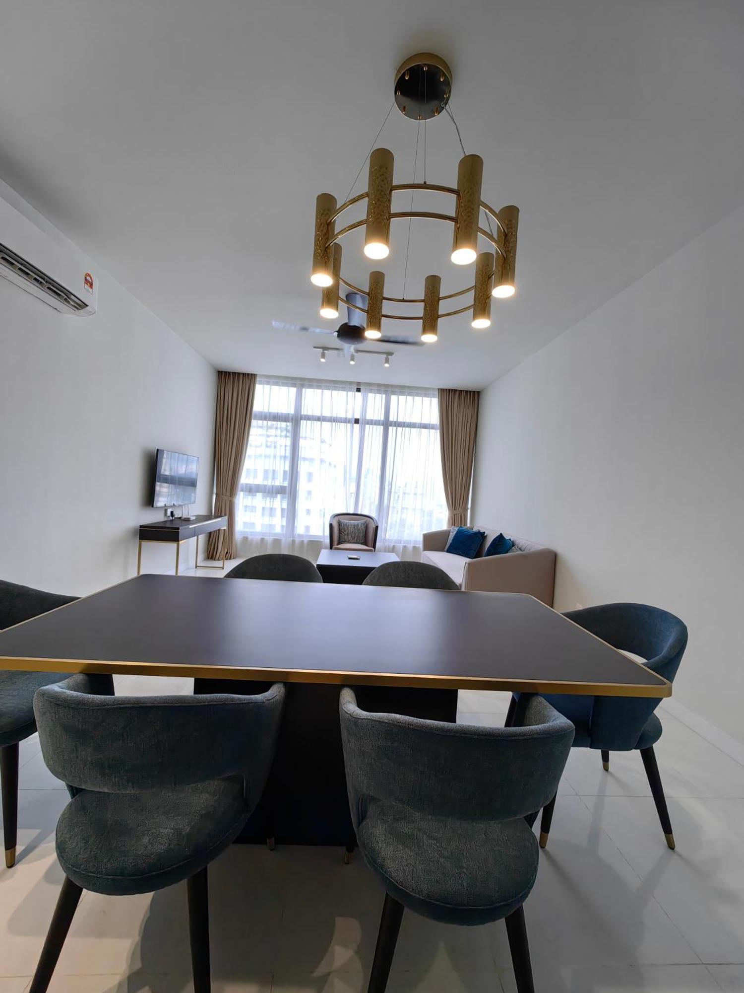 Pavillion Embassy Service Apartment By Autumn Suites Premium Stay Kuala Lumpur Exterior foto