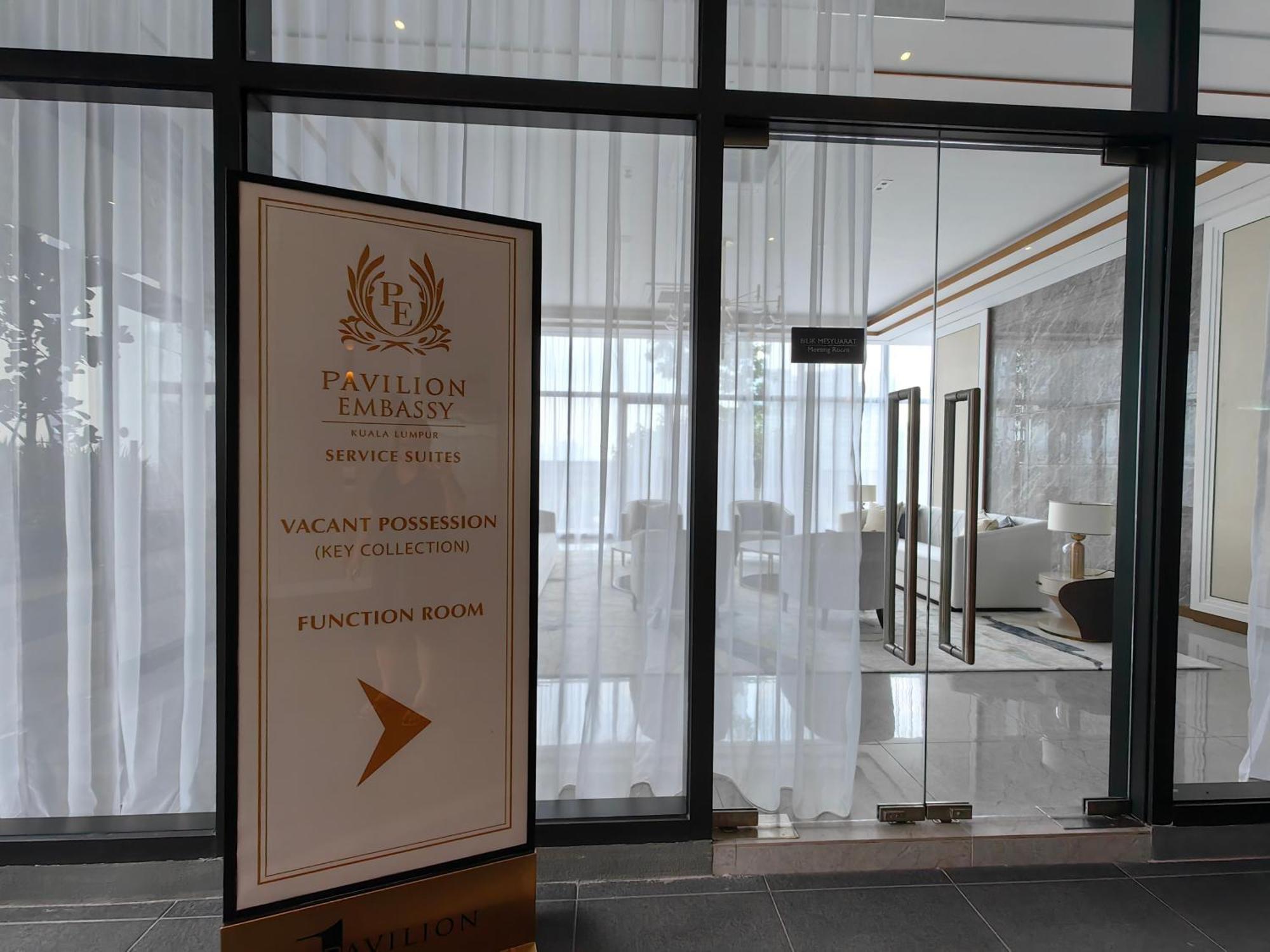 Pavillion Embassy Service Apartment By Autumn Suites Premium Stay Kuala Lumpur Exterior foto
