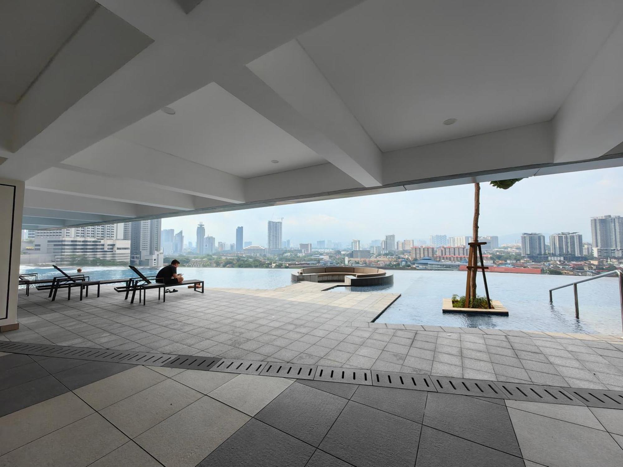 Pavillion Embassy Service Apartment By Autumn Suites Premium Stay Kuala Lumpur Exterior foto